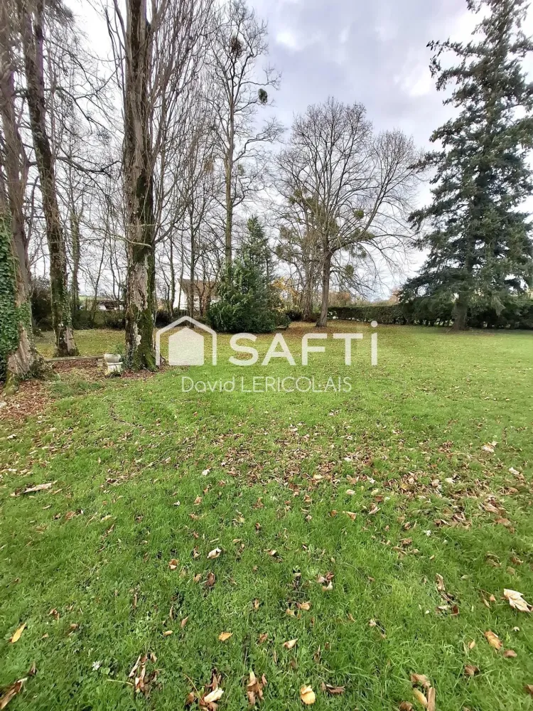extérieur Saint-Fromond de 210m² (1)