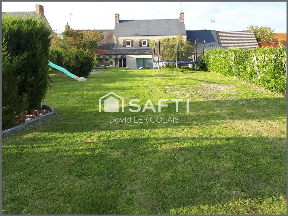 Maison à vendre à CREANCES de 200m² (6)