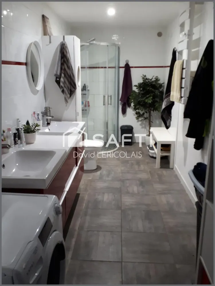 Maison à vendre à CREANCES de 200m² (14)
