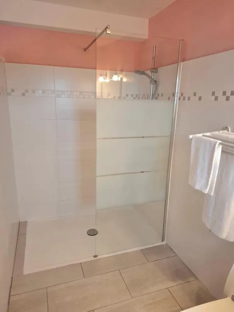 Maison à vendre à CREANCES de 383m² (3)